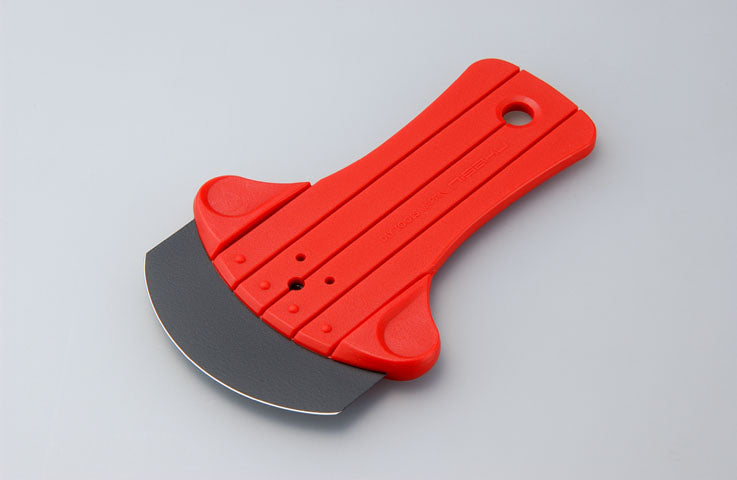 Nisaku Stainless Steel R-Scraper PRO (M) with Cap No.2161