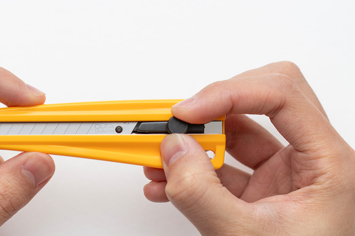 Olfa Model 300 Utility Knife 247B