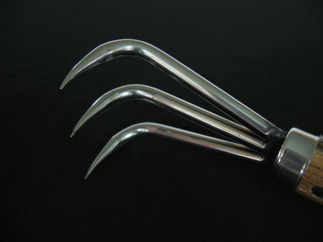 Nisaku Stainless Steel Root Rake, 3 Prong No.957