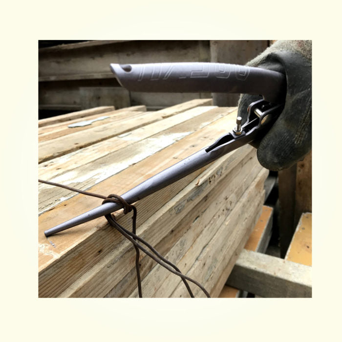 Dogyu Wire Cutter with Bent Long Spike #02885